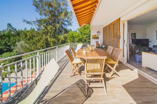 4 chambre Villa/Maison à vendre à Platja d'Aro, Castell-Platja d'Aro avec piscine garage - 990 000 € (Ref: 10076997)