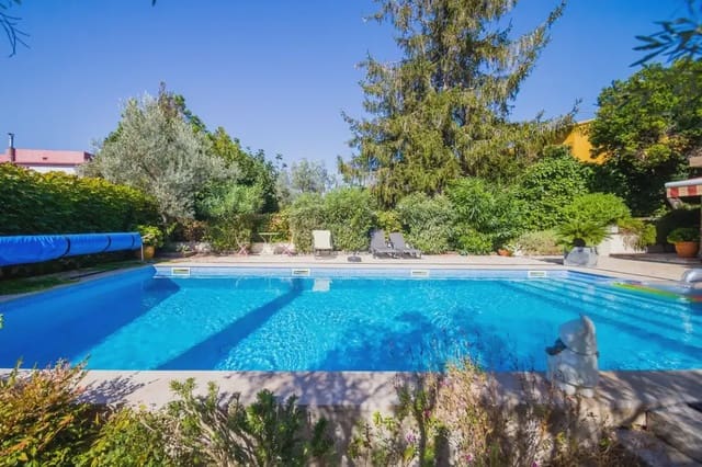 4 chambre Villa/Maison à vendre à Platja d'Aro, Castell-Platja d'Aro avec piscine garage - 990 000 € (Ref: 10076997)