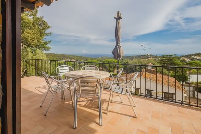 4 makuuhuone Huvila myytävänä paikassa Castell d'Aro, Castell-Platja d'Aro mukana uima-altaan 
autotalli - 600 000 € (Ref: 10139965)