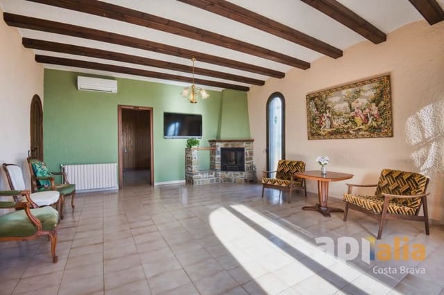 Chalet de 3 habitaciones en Calonge i Sant Antoni en venta con piscina garaje - 840.000 € (Ref: 10147386)
