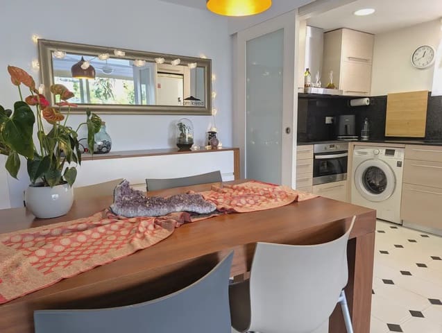 2 soveværelse Strandlejlighed til salg i Sant Feliu de Guíxols med swimmingpool garage - € 520.000 (Ref: 10183954)