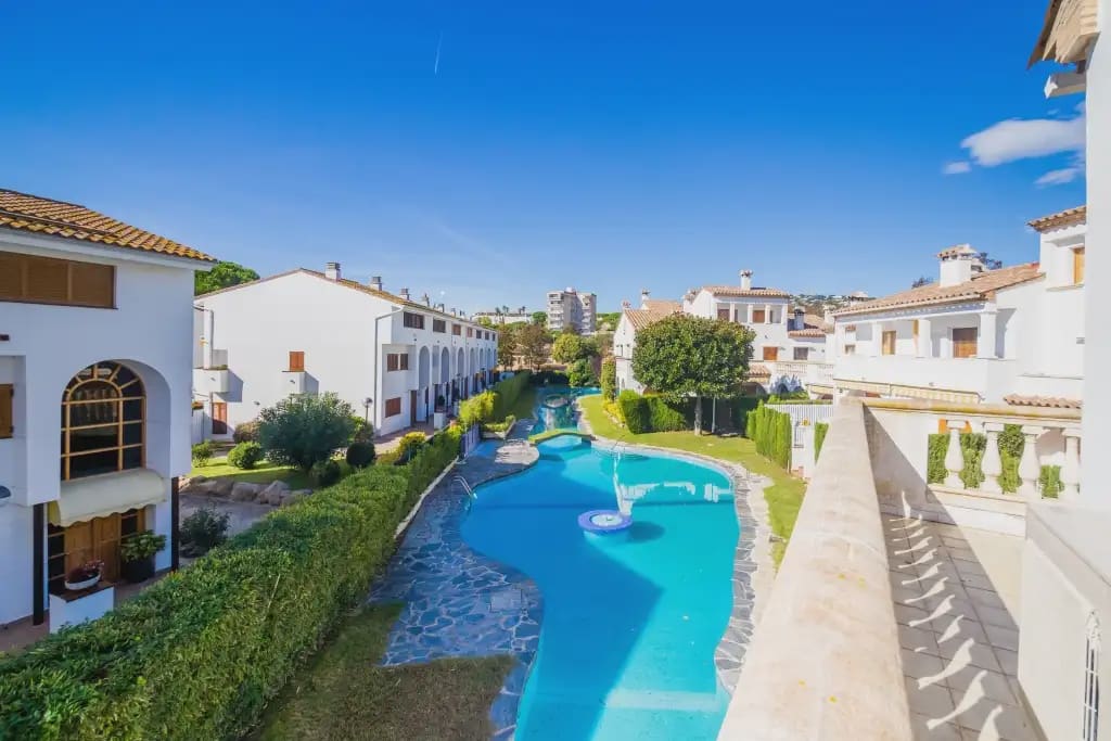 3 sypialnia Dom szeregowy na sprzedaż w Platja d'Aro z garażem - 480 000 € (Ref: 10185444)