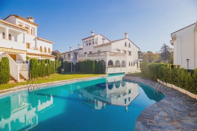 3 sypialnia Dom szeregowy na sprzedaż w Platja d'Aro, Castell-Platja d'Aro z garażem - 480 000 € (Ref: 10185444)