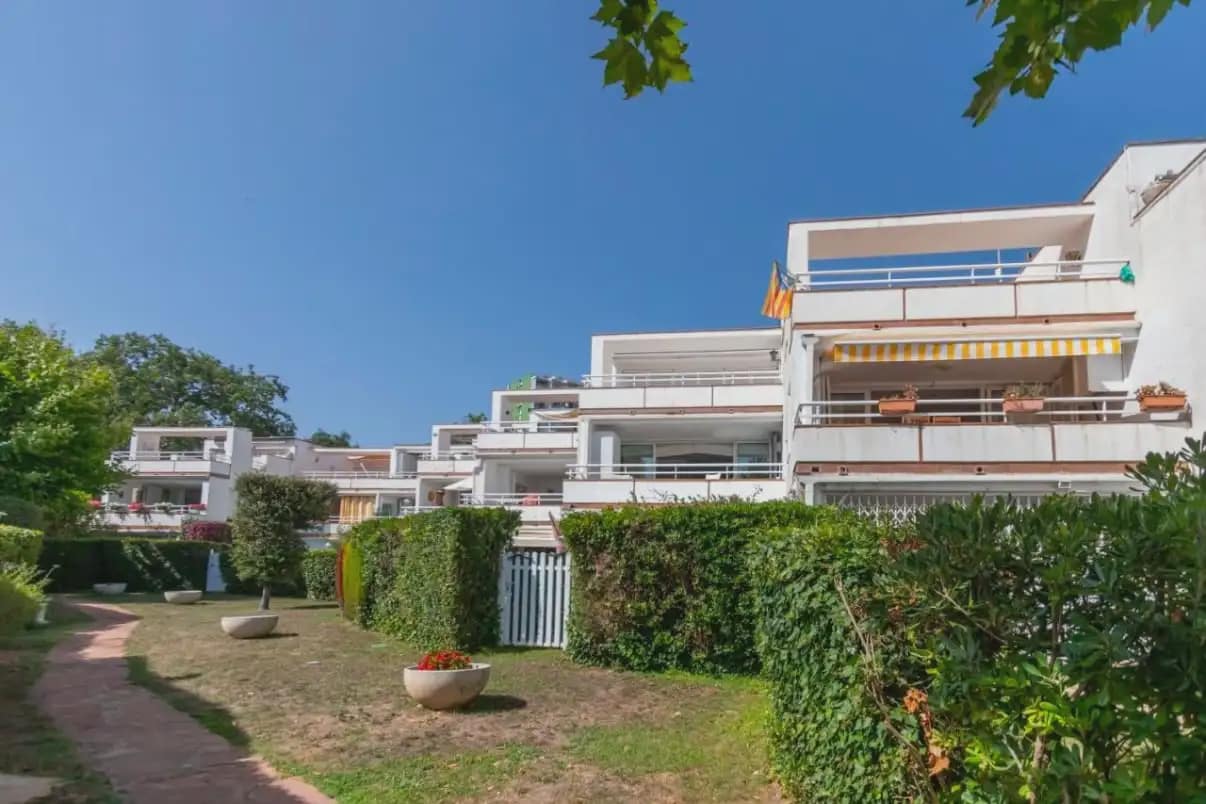 2 soveværelse Lejlighed til salg i Platja d'Aro med swimmingpool - € 330.000 (Ref: 10185934)