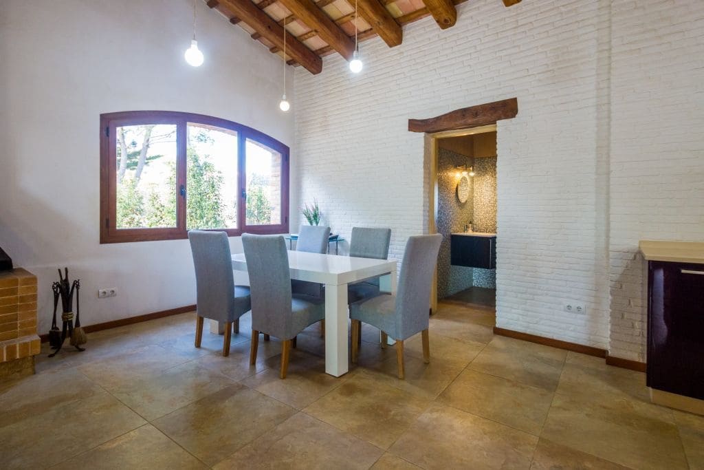 4 soveværelse Finca/Landehus til salg i Mont-ras med swimmingpool garage - € 1.180.000 (Ref: 8134207)