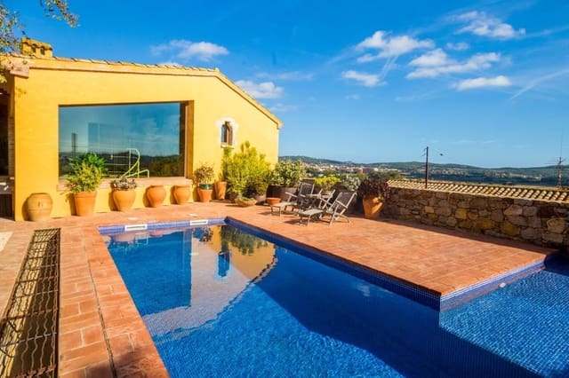 4 bedroom Finca/Country House for sale in Mont-ras with pool garage - € 1,180,000 (Ref: 8134207)