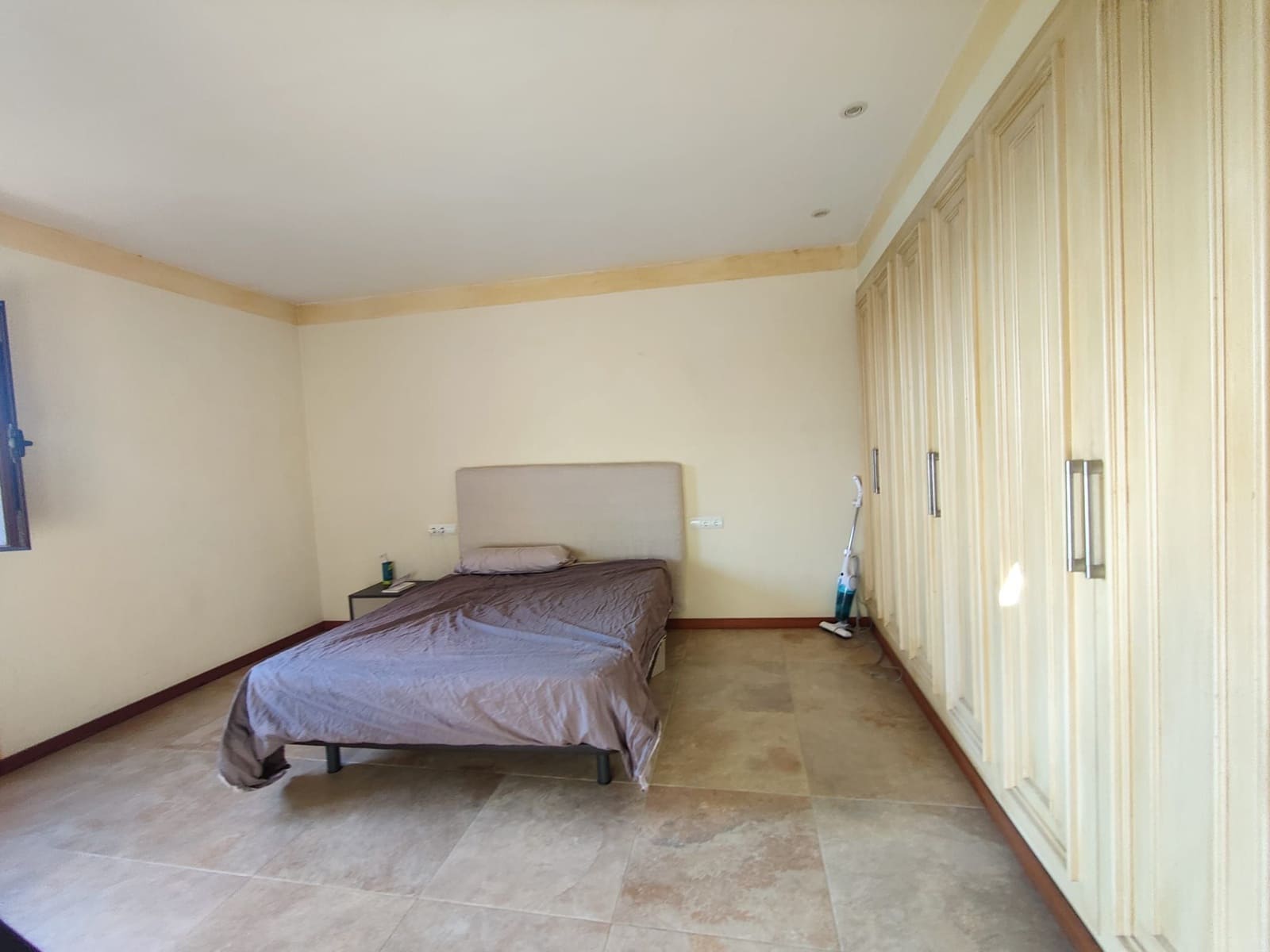 4 soveværelse Finca/Landehus til salg i Mont-ras med swimmingpool garage - € 1.180.000 (Ref: 8134207)