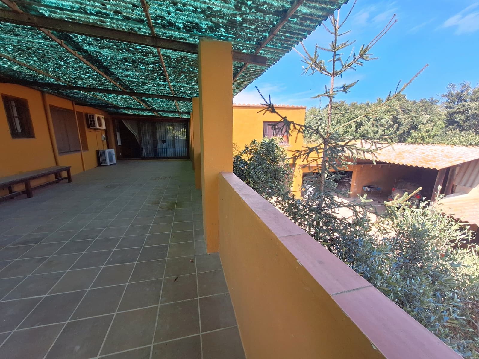 5 soveværelse Finca/Landehus til salg i Mont-ras med swimmingpool garage - € 1.100.000 (Ref: 8429273)