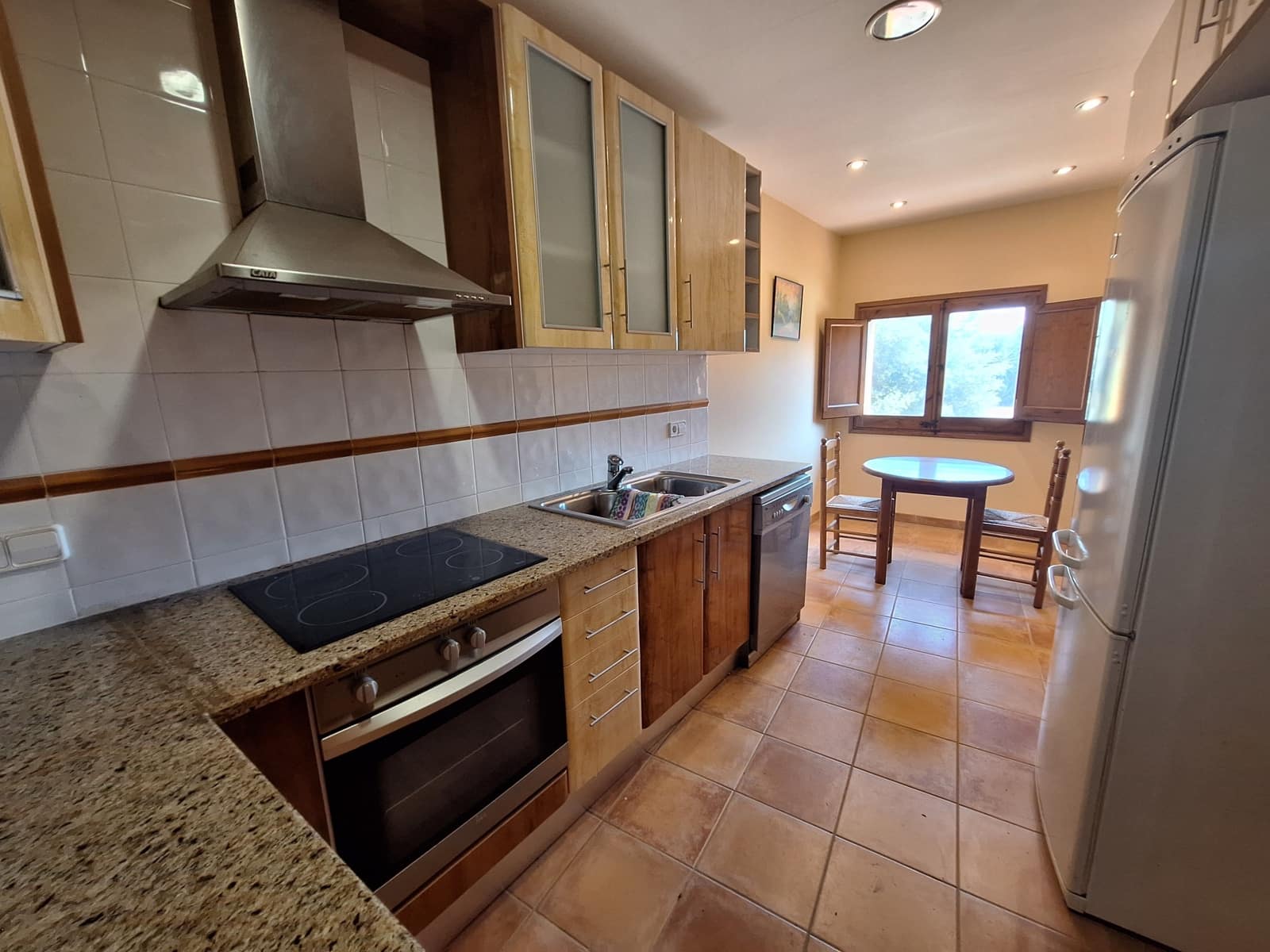 5 soveværelse Finca/Landehus til salg i Mont-ras med swimmingpool garage - € 1.100.000 (Ref: 8429273)