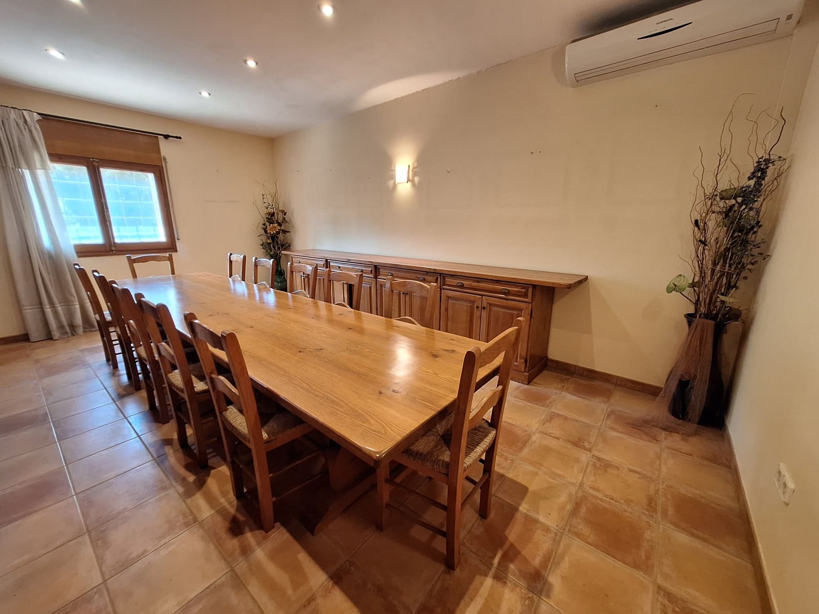 5 soveværelse Finca/Landehus til salg i Mont-ras med swimmingpool garage - € 1.100.000 (Ref: 8429273)