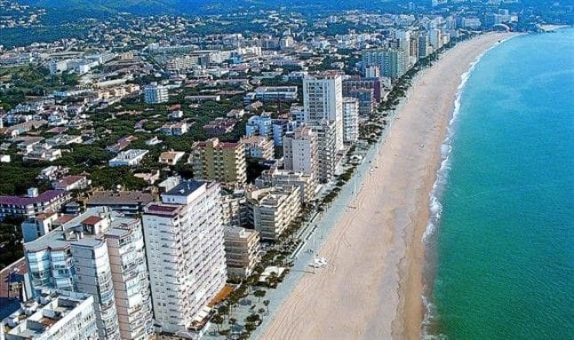 3 bedroom Beach Apartment for sale in Platja d'Aro - € 590,000 (Ref: 8537254)