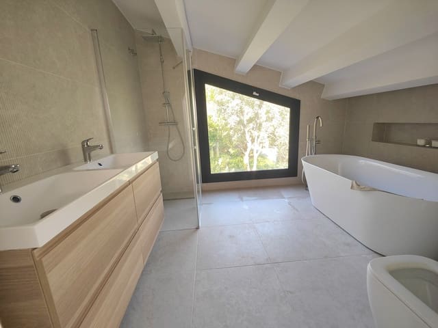5 camera da letto Villa in vendita in Castell d'Aro, Castell-Platja d'Aro con garage - 730.000 € (Rif: 8548385)