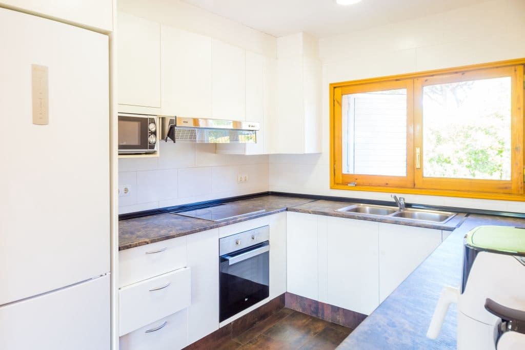 5 soveværelse Villa til salg i Castell-Platja d'Aro med swimmingpool - € 450.000 (Ref: 8566690)