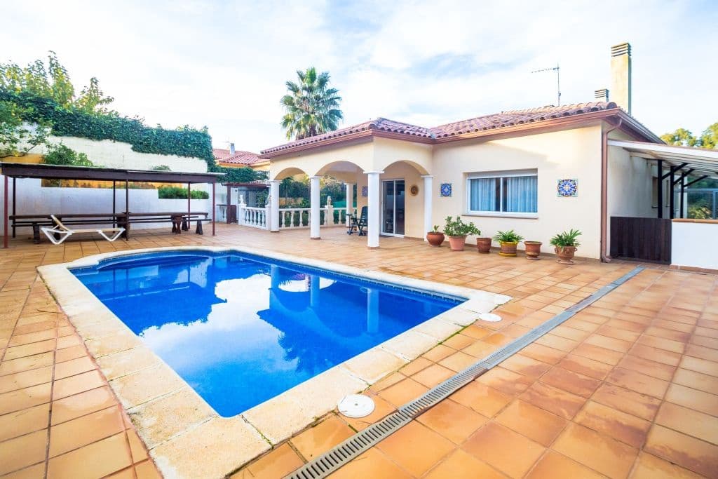 3 camera da letto Villa in vendita in Castell-Platja d'Aro con piscina - 445.000 € (Rif: 8724775)