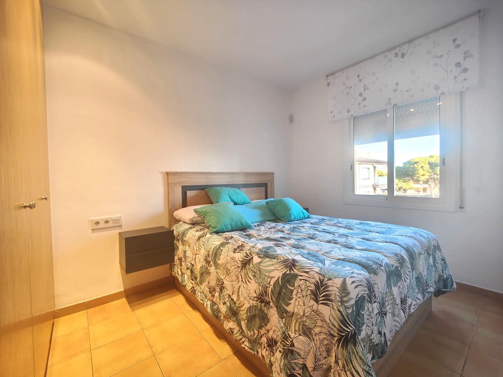 2 bedroom Beach Apartment for sale in Calonge i Sant Antoni with garage - € 265,000 (Ref: 8736563)