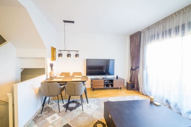 4 camera da letto Casa in vendita in Platja d'Aro, Castell-Platja d'Aro con piscina garage - 530.000 € (Rif: 8758797)