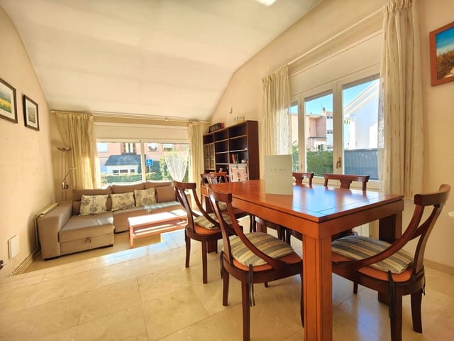 4 sovrum Hus till salu i Platja d'Aro, Castell-Platja d'Aro med garage - 450 000 € (Ref: 8780863)