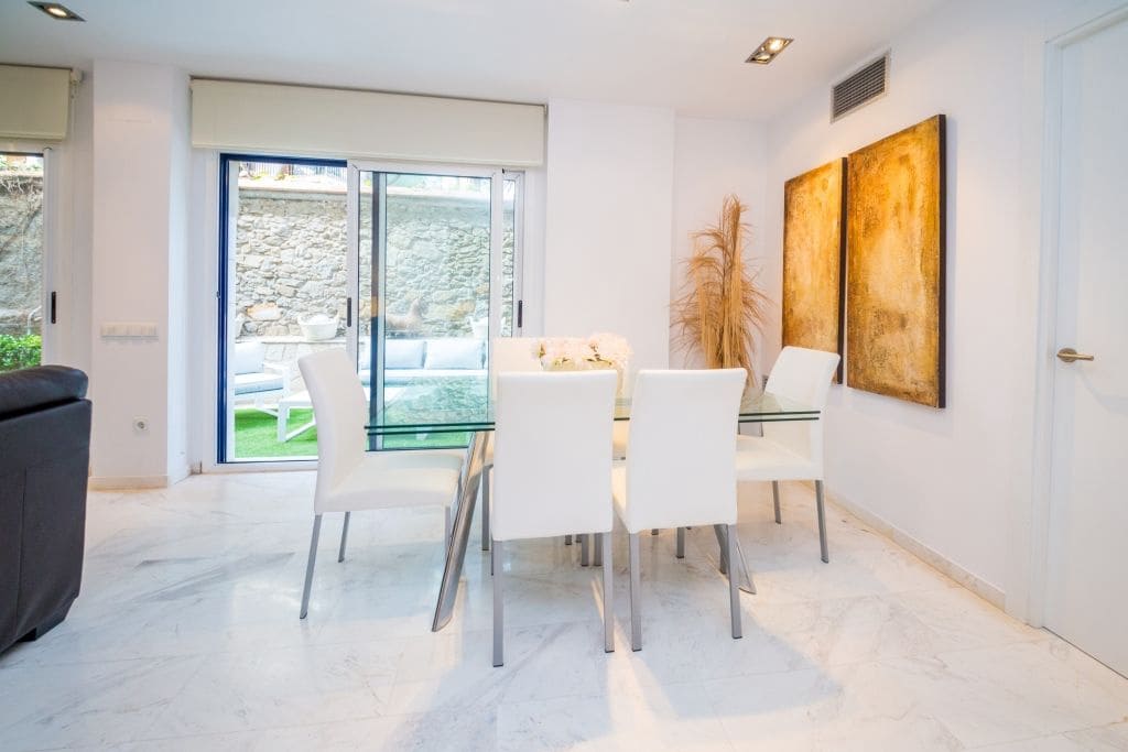 3 sypialnia Apartament na sprzedaż w Platja d'Aro z basenem garażem - 740 000 € (Ref: 8846048)