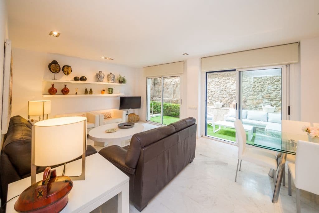 3 sypialnia Apartament na sprzedaż w Platja d'Aro z basenem garażem - 740 000 € (Ref: 8846048)