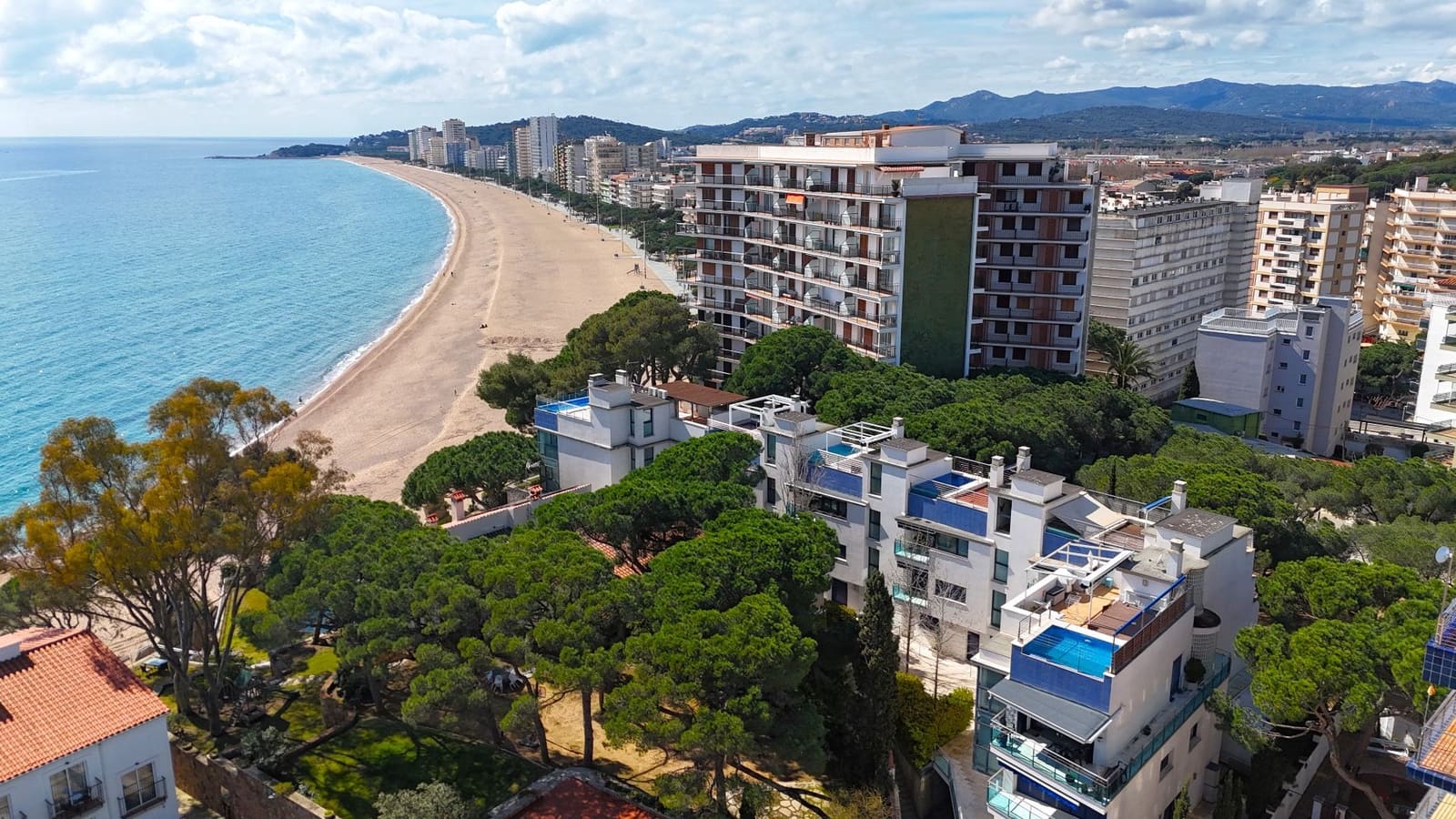 3 sypialnia Apartament na sprzedaż w Platja d'Aro z basenem garażem - 740 000 € (Ref: 8846048)