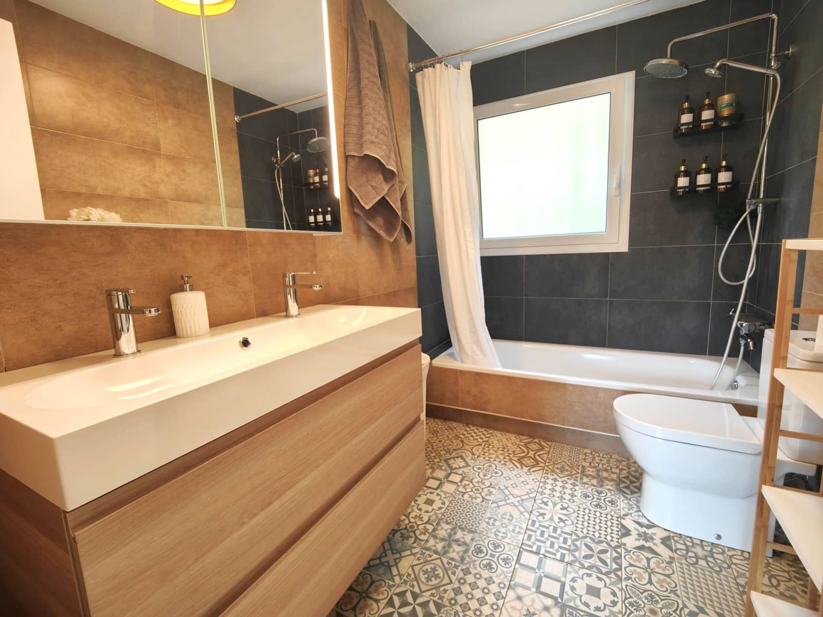 3 camera da letto Villa in vendita in Santa Cristina d'Aro con garage - 450.000 € (Rif: 8868450)