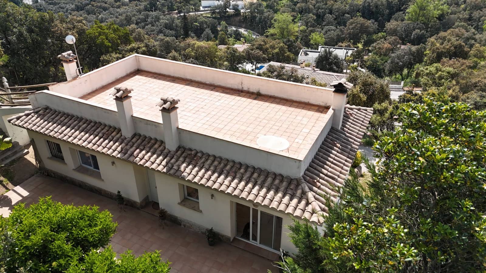 3 camera da letto Villa in vendita in Santa Cristina d'Aro con garage - 450.000 € (Rif: 8868450)