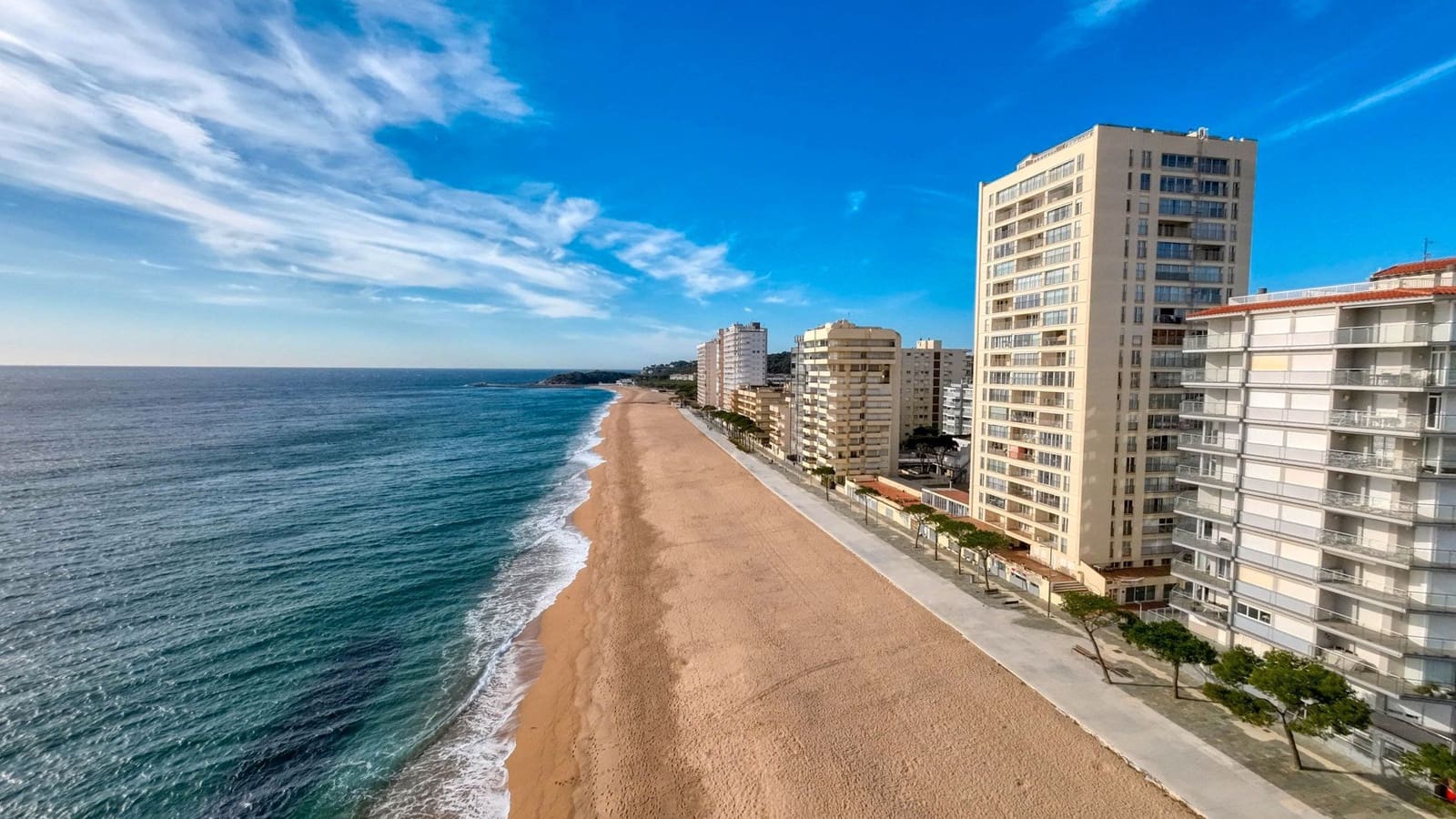 2 soveværelse Lejlighed til salg i Platja d'Aro med garage - € 249.000 (Ref: 8886299)