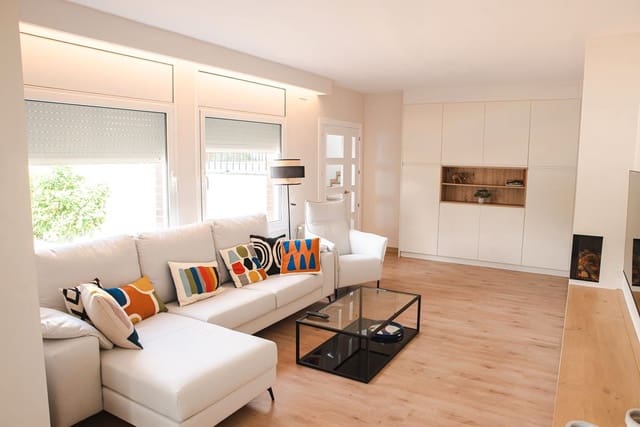 Chalet de 4 habitaciones en Calonge i Sant Antoni en venta con piscina garaje - 945.000 € (Ref: 8886300)