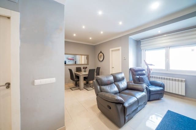 3 bedroom Semi-detached Villa for sale in Palamós with garage - € 368,000 (Ref: 8930176)