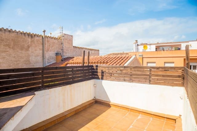 3 bedroom Semi-detached Villa for sale in Palamós with garage - € 368,000 (Ref: 8930176)