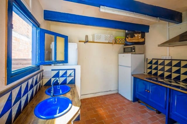 3 bedroom Semi-detached Villa for sale in Palamós with garage - € 368,000 (Ref: 8930176)