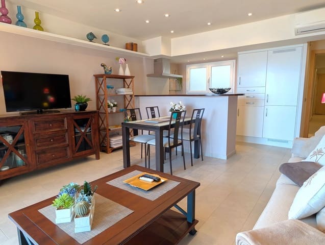 2 bedroom Apartment for sale in Palamós with garage - € 490,000 (Ref: 9036924)