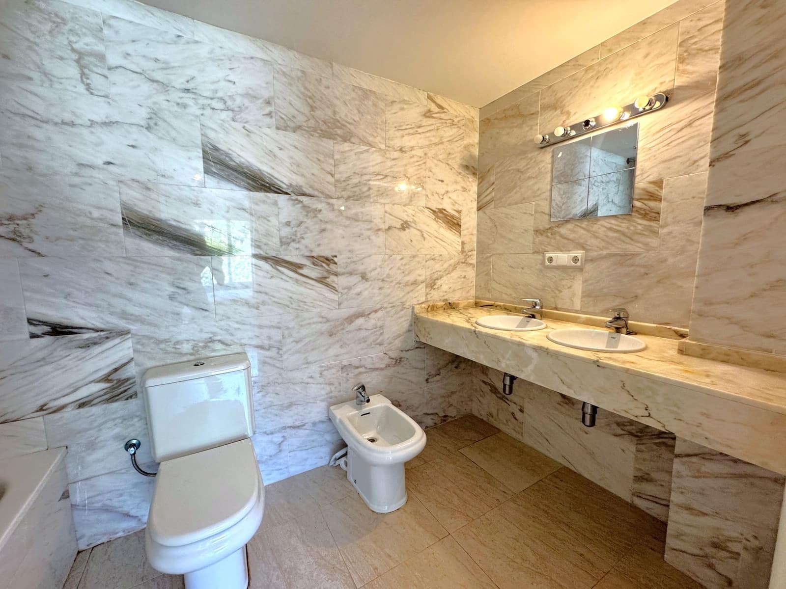 3 soveværelse Lejlighed til salg i Castell-Platja d'Aro med swimmingpool - € 585.000 (Ref: 9050085)