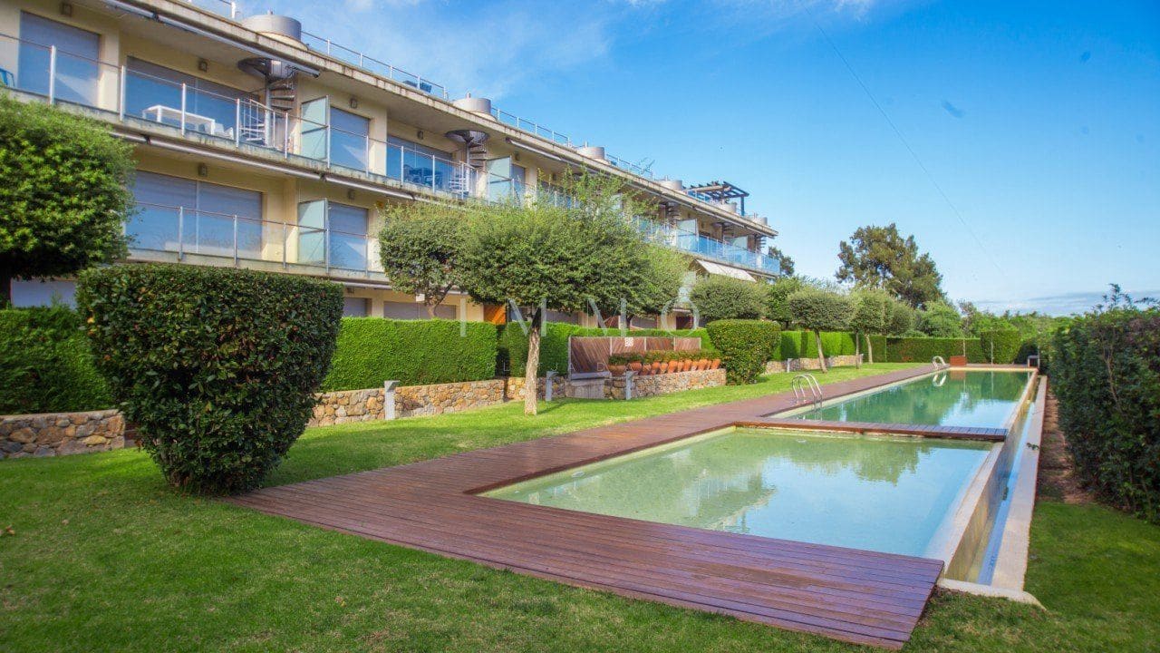 3 soveværelse Lejlighed til salg i Castell-Platja d'Aro med swimmingpool - € 585.000 (Ref: 9050085)