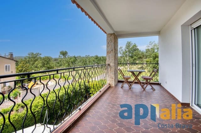 Chalet de 3 habitaciones en Santa Cristina d'Aro en venta - 450.000 € (Ref: 9060126)