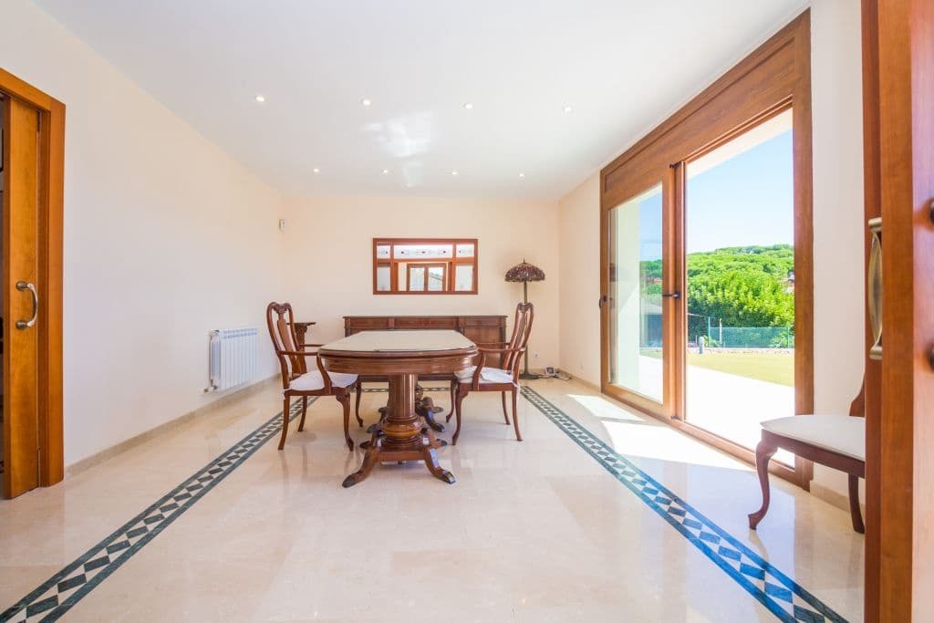 Chalet de 5 habitaciones en Calonge i Sant Antoni en venta con piscina garaje - 1.125.000 € (Ref: 9147527)