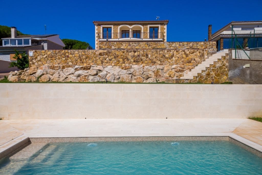 Chalet de 5 habitaciones en Calonge i Sant Antoni en venta con piscina garaje - 1.125.000 € (Ref: 9147527)