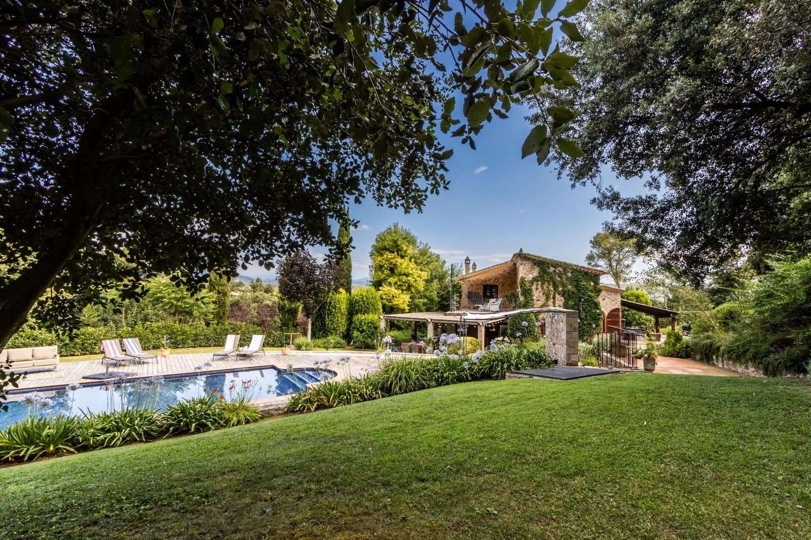 5 sovrum Finca/Hus på landet till salu i Esponella med pool - 1 300 000 € (Ref: 9231939)