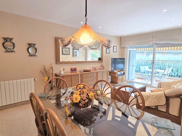 3 soverom Leilighet til salgs i S'Agaro, Castell-Platja d'Aro med svømmebasseng garasje - € 375 000 (Ref: 9240677)