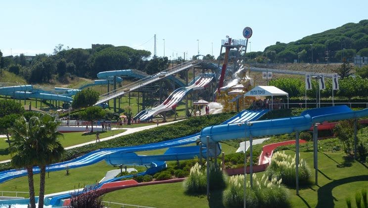 5 bedroom Villa for sale in Sant Feliu de Guixols - € 600,000 (Ref: 9261845)