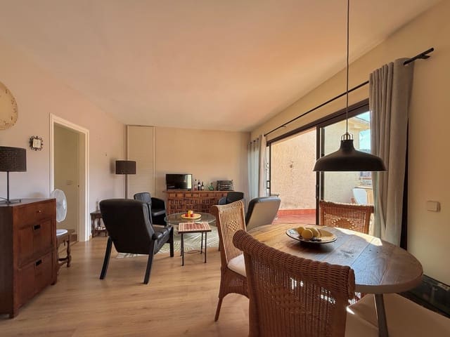 Ático de 2 habitaciones en Santa Cristina d'Aro en venta - 179.000 € (Ref: 9295968)