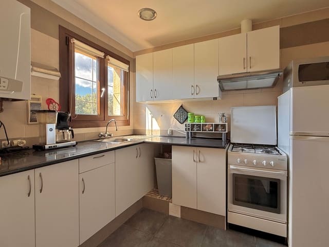 Ático de 2 habitaciones en Santa Cristina d'Aro en venta - 179.000 € (Ref: 9295968)