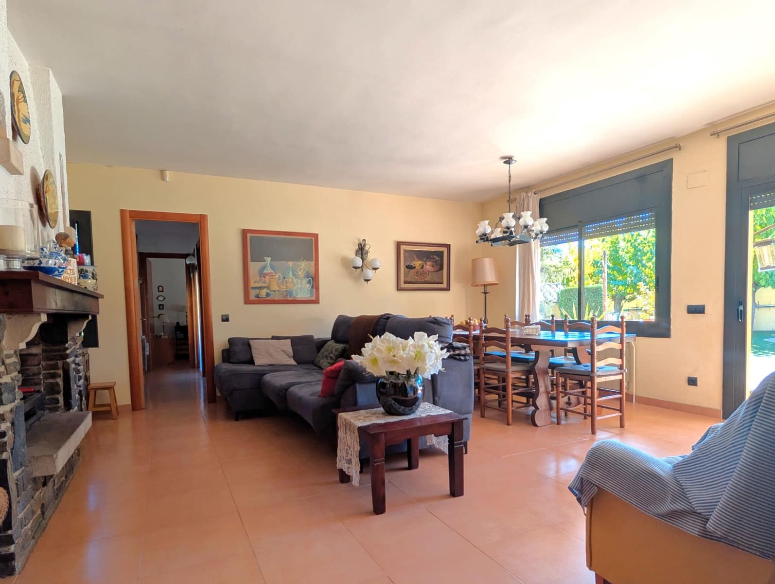 6 chambre Villa/Maison à vendre à Caldes de Malavella avec piscine garage - 625 000 € (Ref: 9296324)