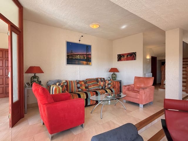 Chalet de 4 habitaciones en Calonge i Sant Antoni en venta con piscina garaje - 525.000 € (Ref: 9296325)