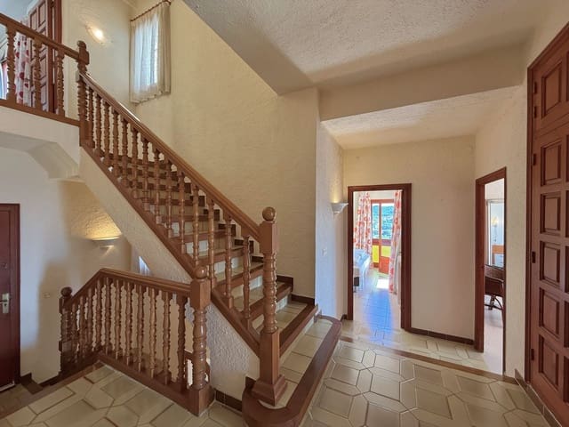 Chalet de 4 habitaciones en Calonge i Sant Antoni en venta con piscina garaje - 525.000 € (Ref: 9296325)