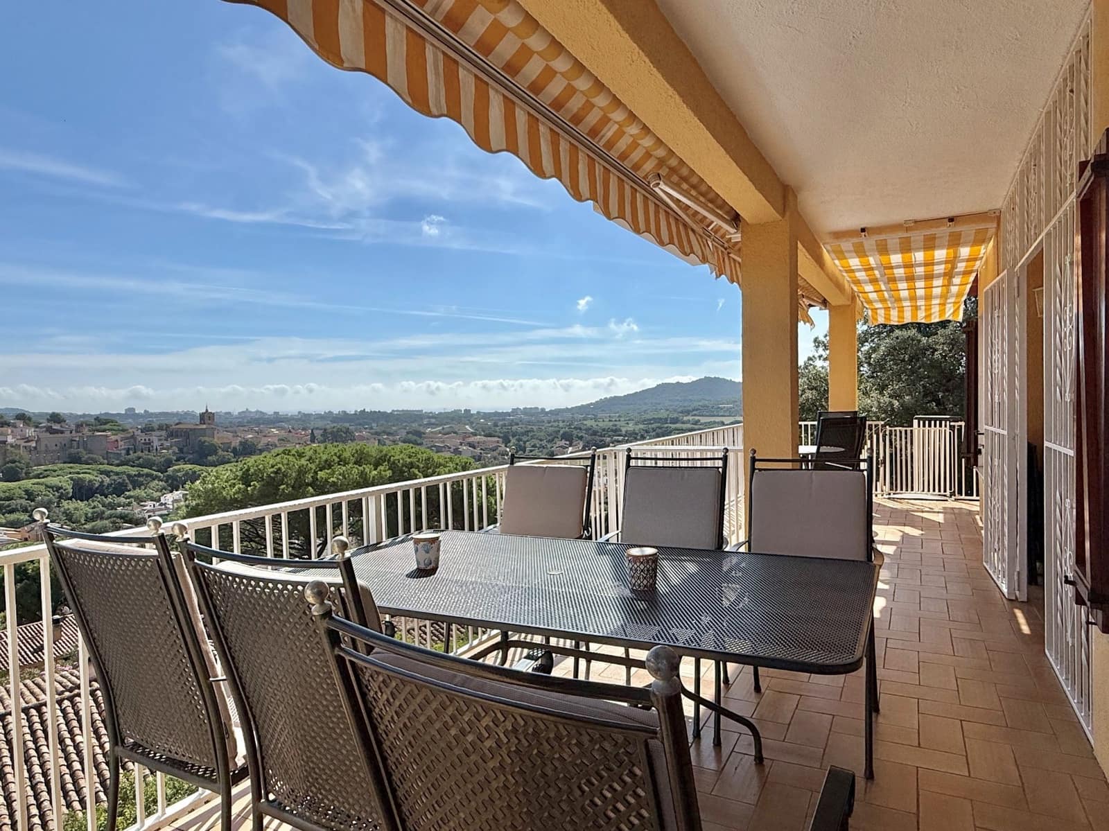 4 bedroom Villa for sale in Calonge i Sant Antoni with pool garage - € 525,000 (Ref: 9296325)