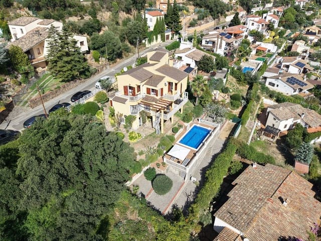 Chalet de 4 habitaciones en Calonge i Sant Antoni en venta con piscina garaje - 525.000 € (Ref: 9296325)