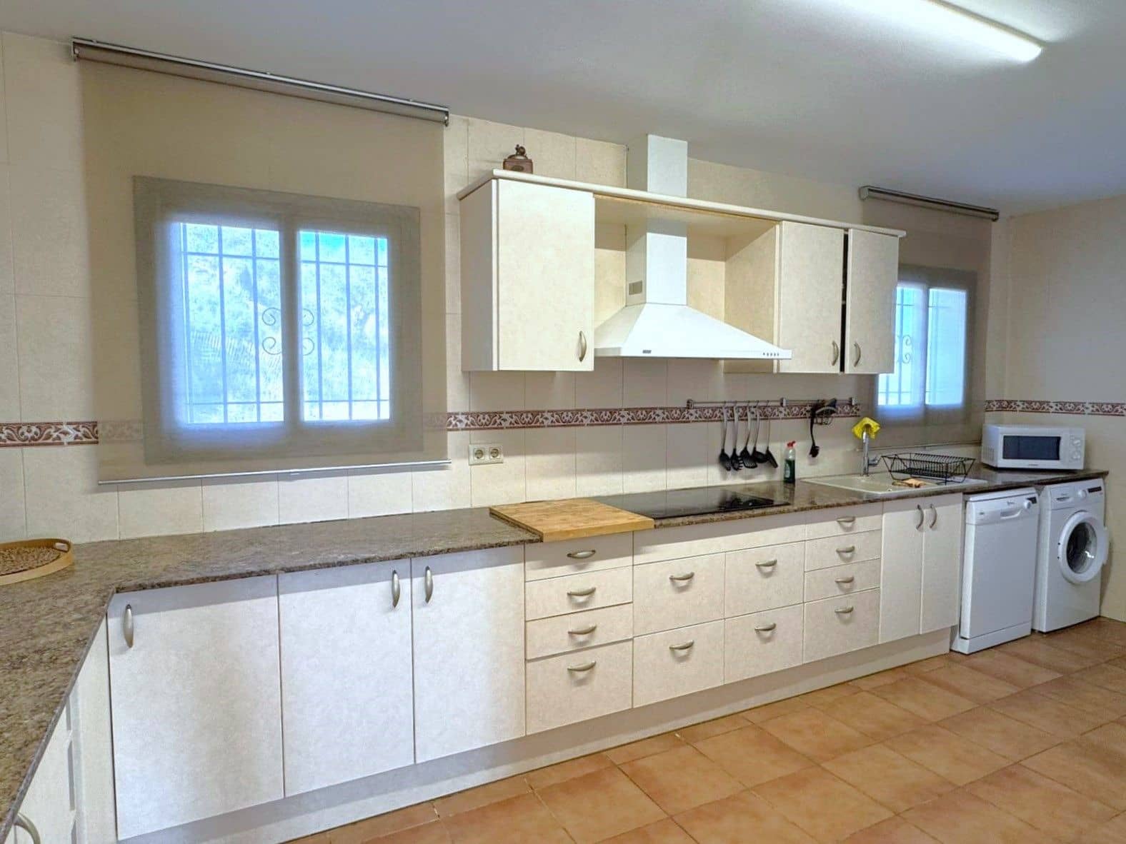 3 sypialnia Willa na sprzedaż w Calonge i Sant Antoni z basenem garażem - 595 000 € (Ref: 9314289)