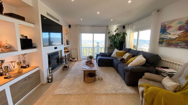 4 soveværelse Villa til salg i Platja d'Aro, Castell-Platja d'Aro med swimmingpool - € 895.000 (Ref: 9325628)