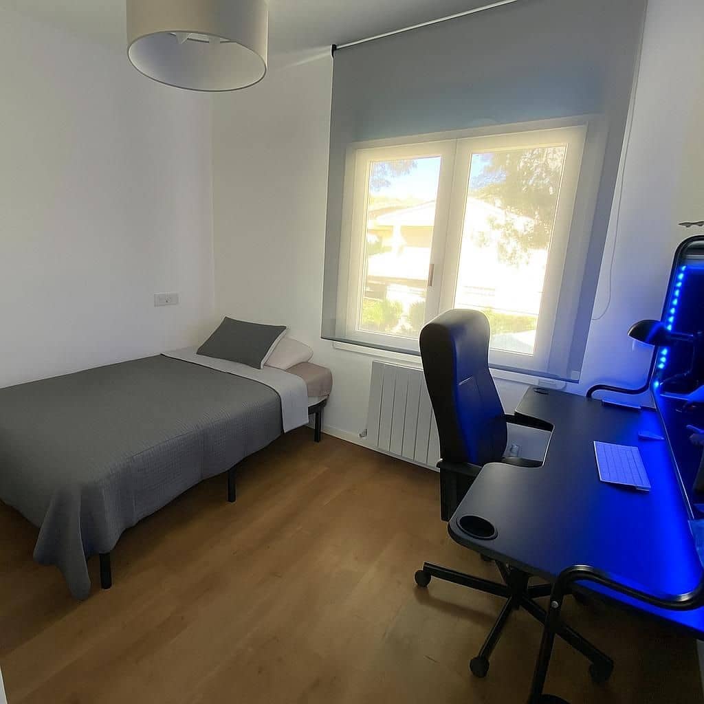 2 bedroom Penthouse for sale in Platja d'Aro - € 299,000 (Ref: 9384828)